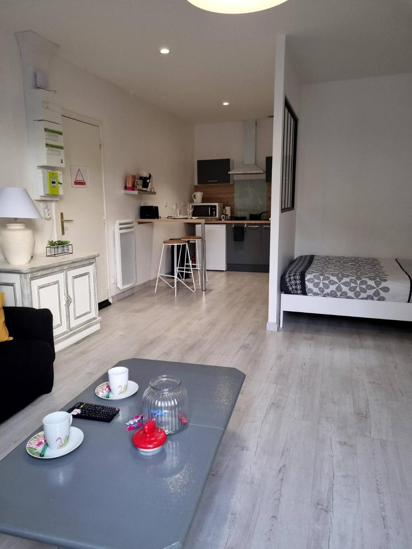 En Centre Apartment
